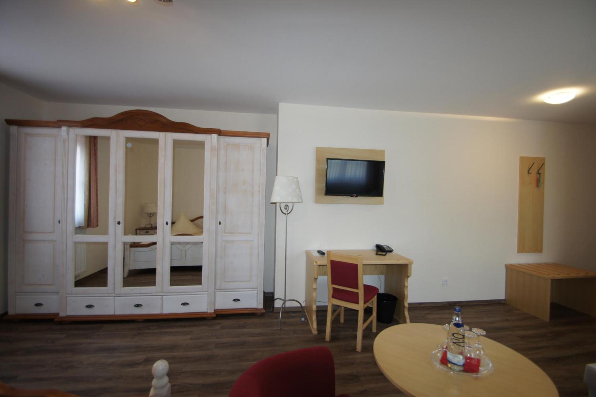 Gasthof Schönau Heilsbronn Zimmer foto