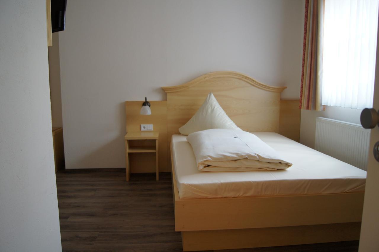 Gasthof Schönau Heilsbronn Zimmer foto