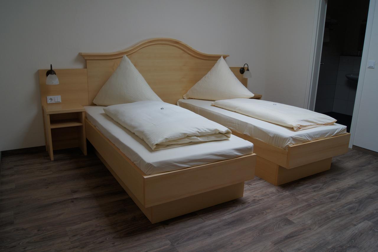 Gasthof Schönau Heilsbronn Zimmer foto